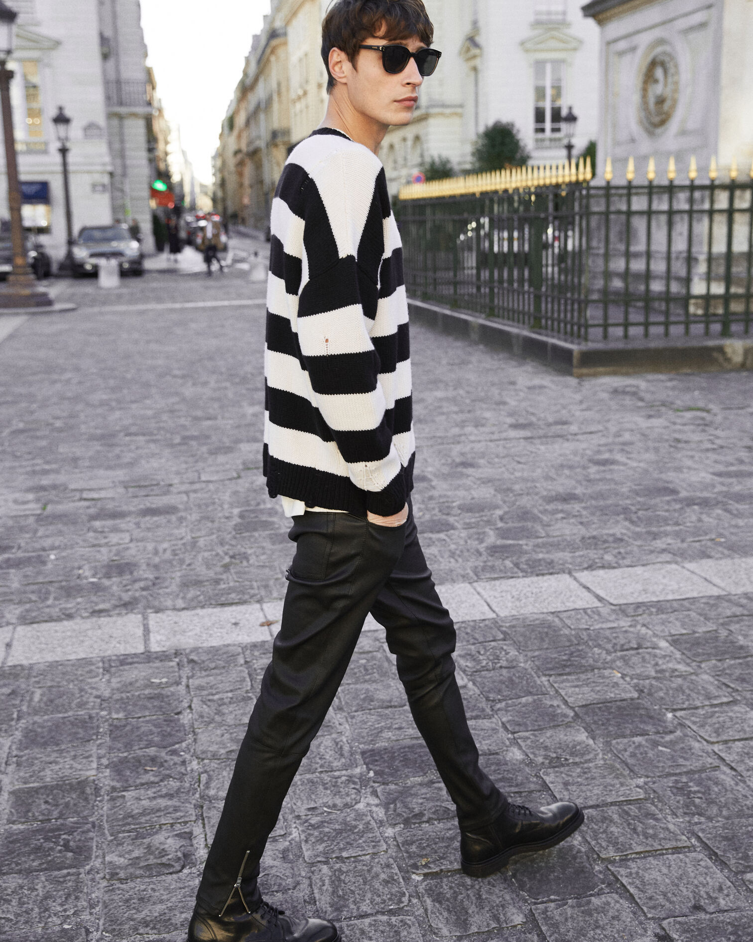 Oversized, wool and cashmere sweater with black and white stripes, BLACK-ECRU, hi-res image number null