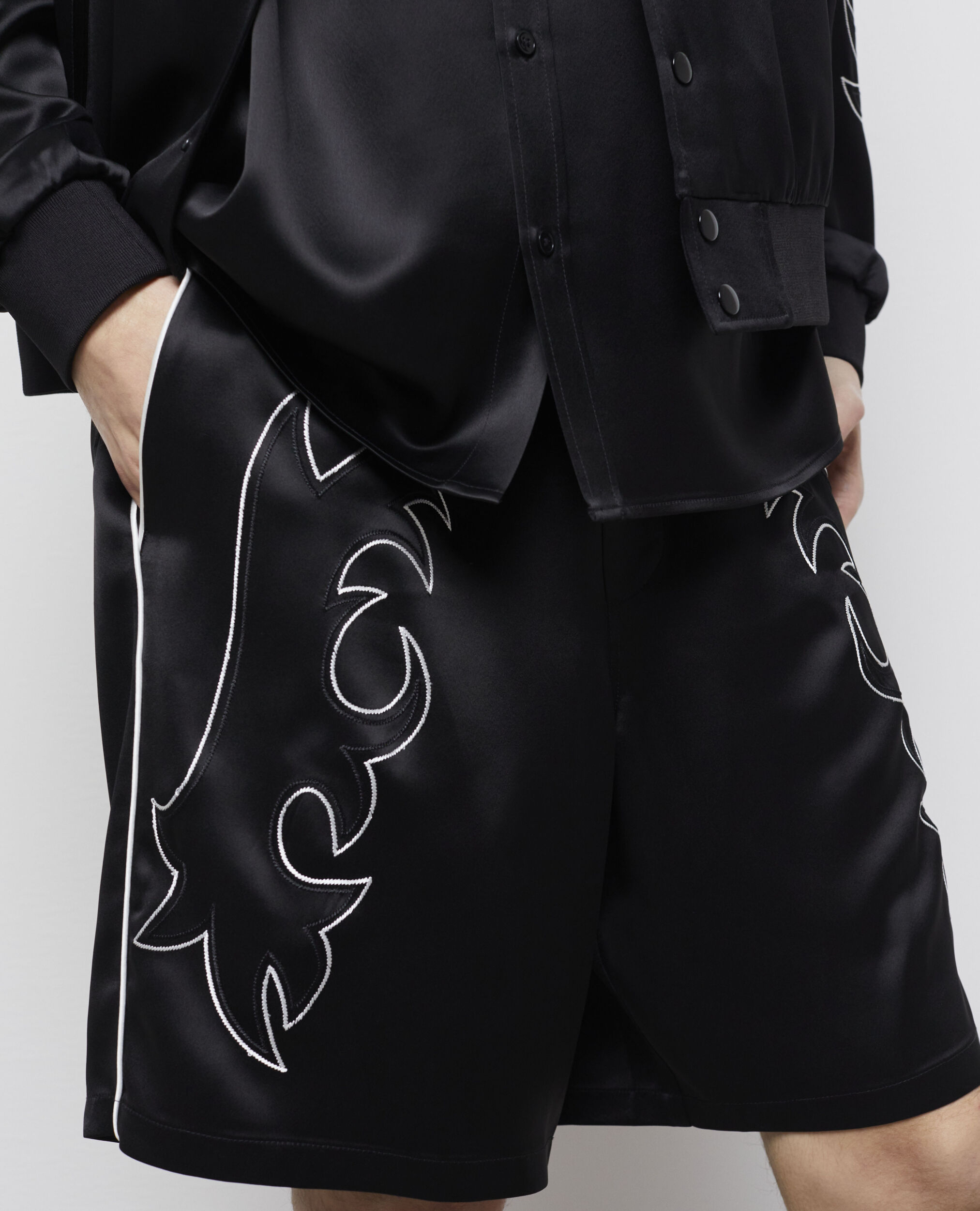 Pantalones cortos negros bordados Western, BLACK, hi-res image number null