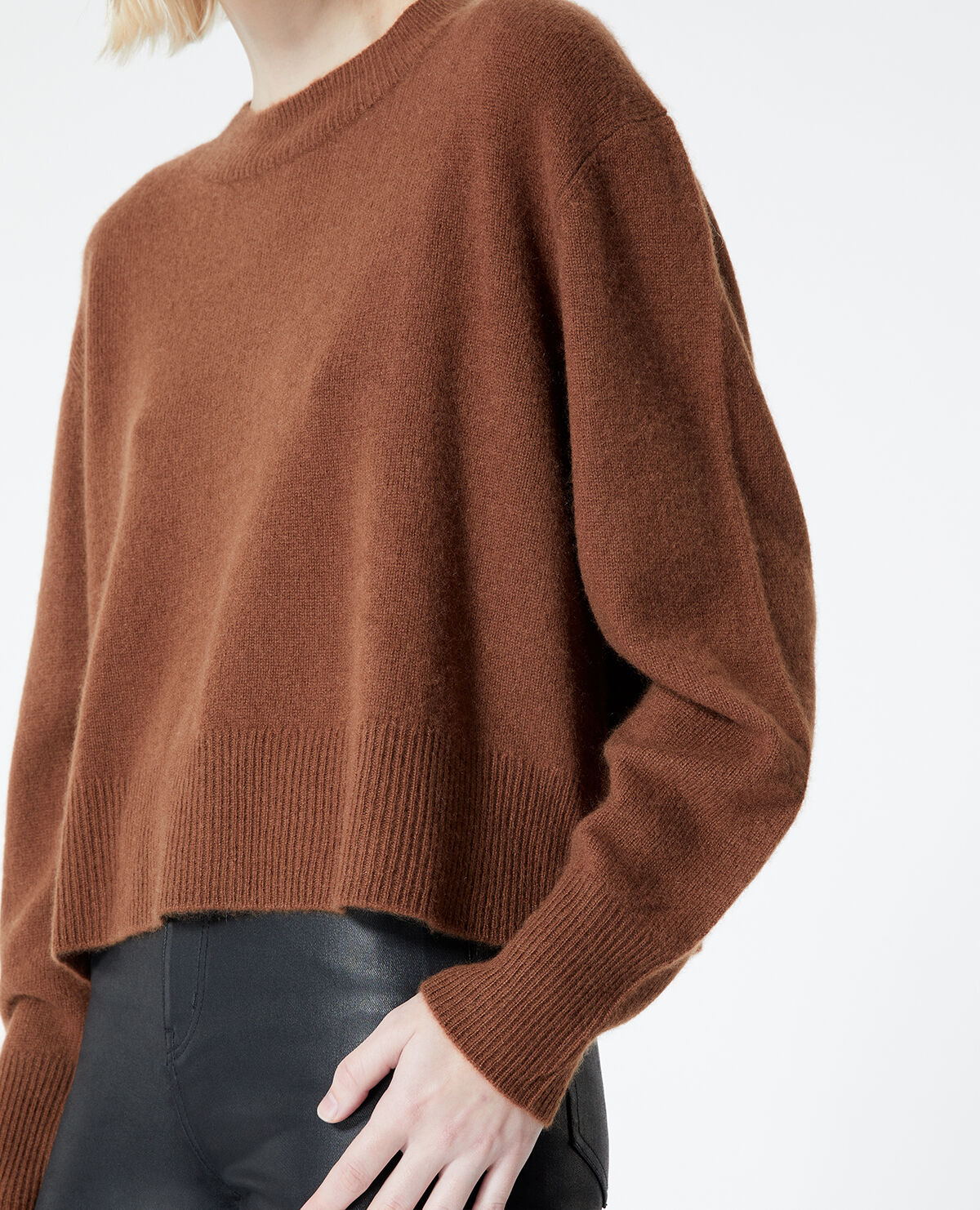 Plain tobacco brown cashmere sweater