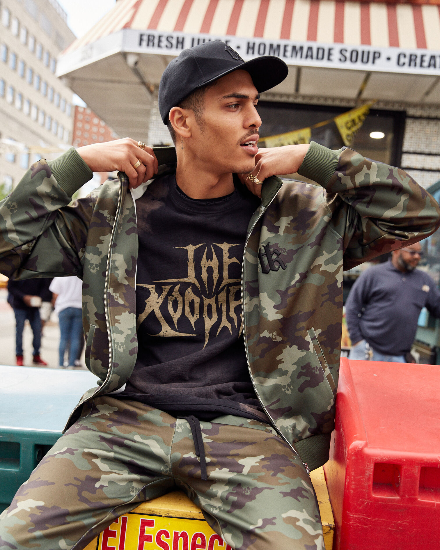 Sweat matière technique zippé imprimé camouflage, KAKI, hi-res image number null