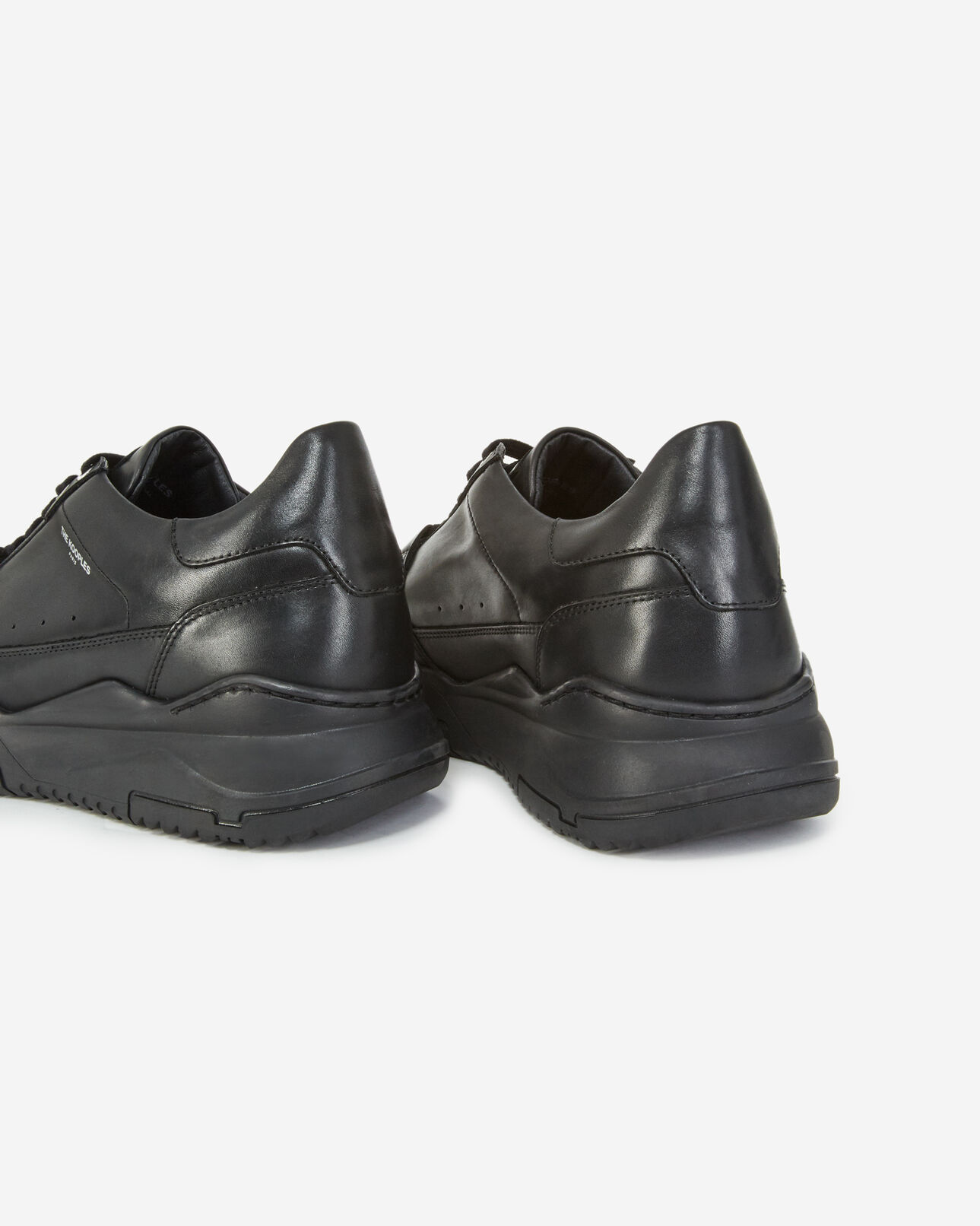 The Kooples HERREN BLACK schwarze turnschuhe aus leder mit aussparung
