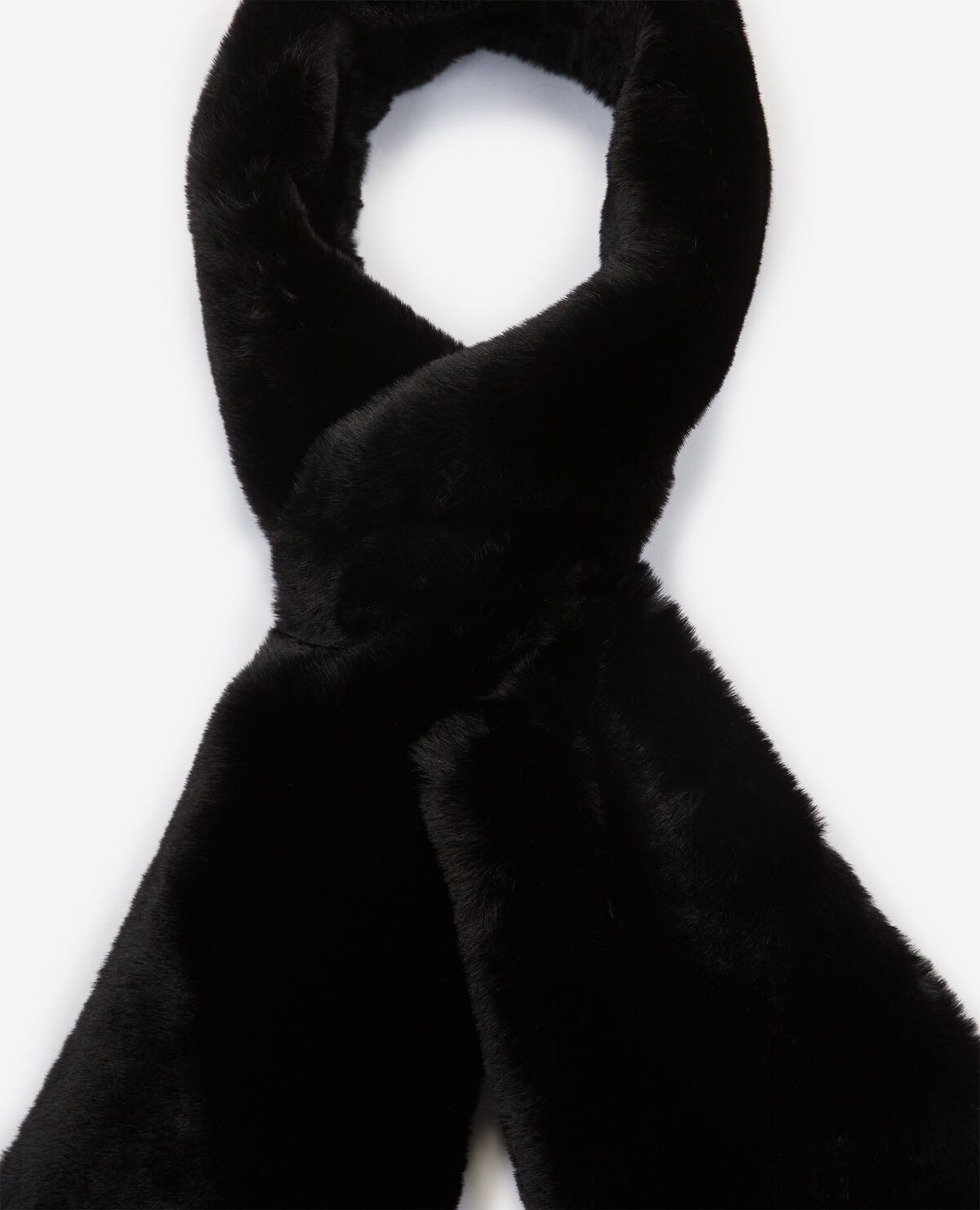Black faux fur scarf