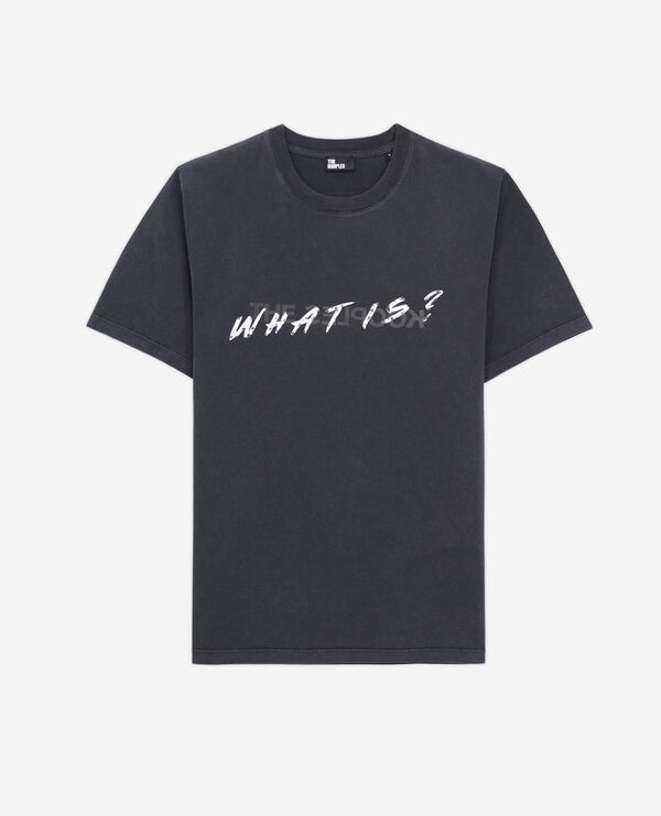 black what is t-shirt