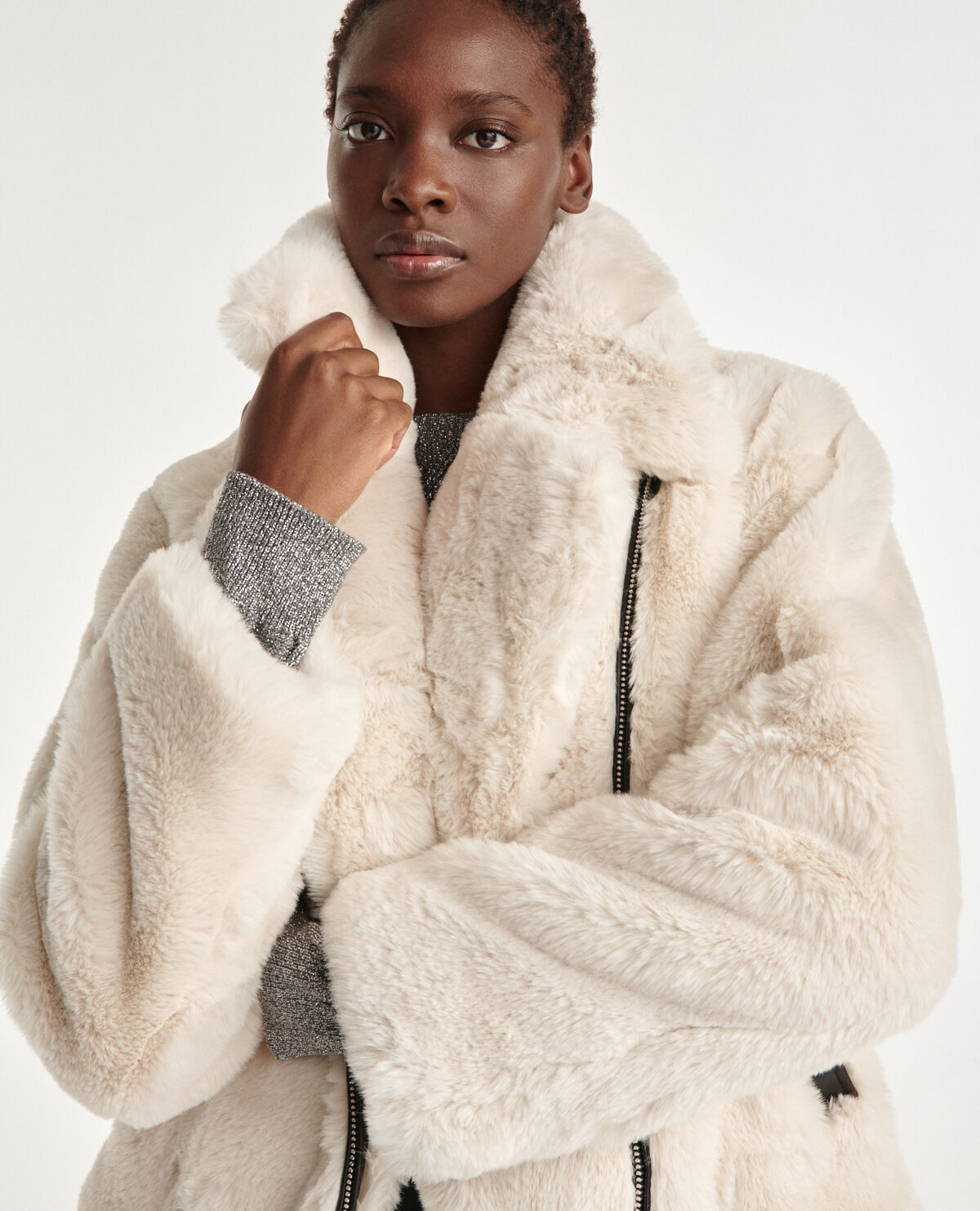 Fausse fourrure blanche manteau deals