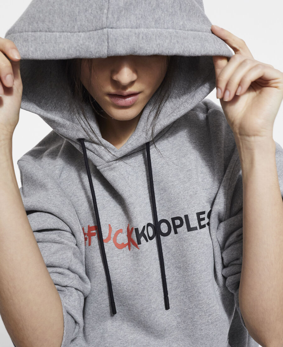 graues sweatshirt mit logo