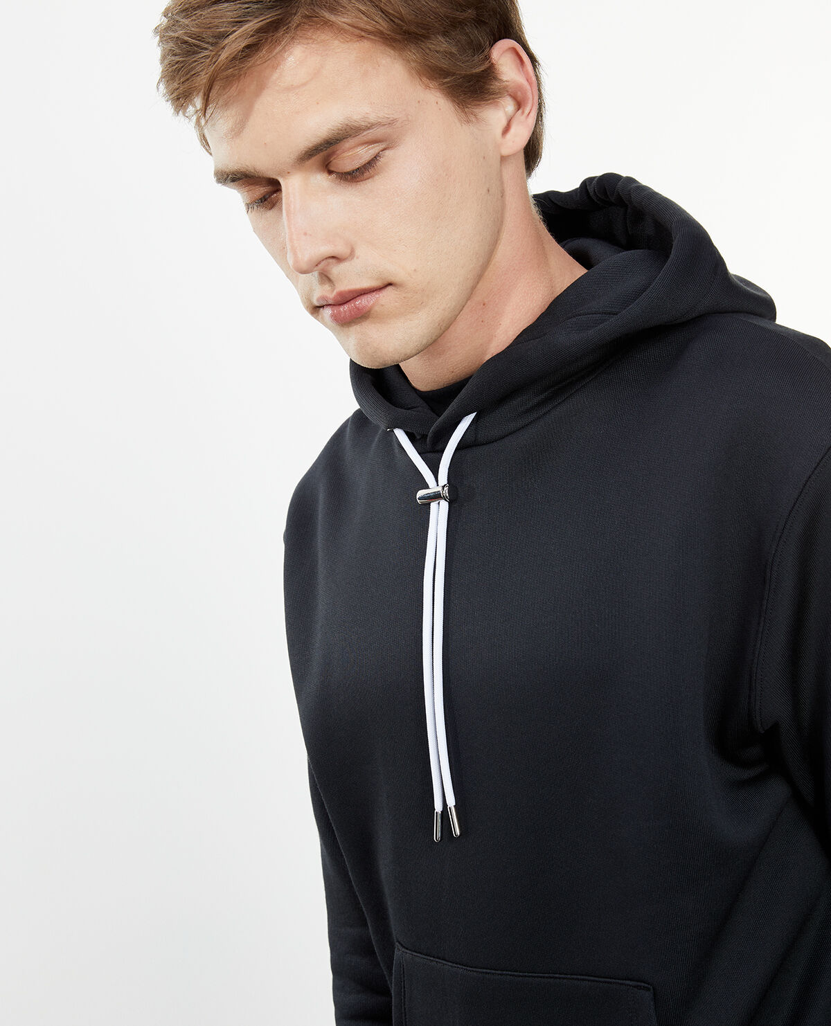 Sudadera negra outlet y blanca