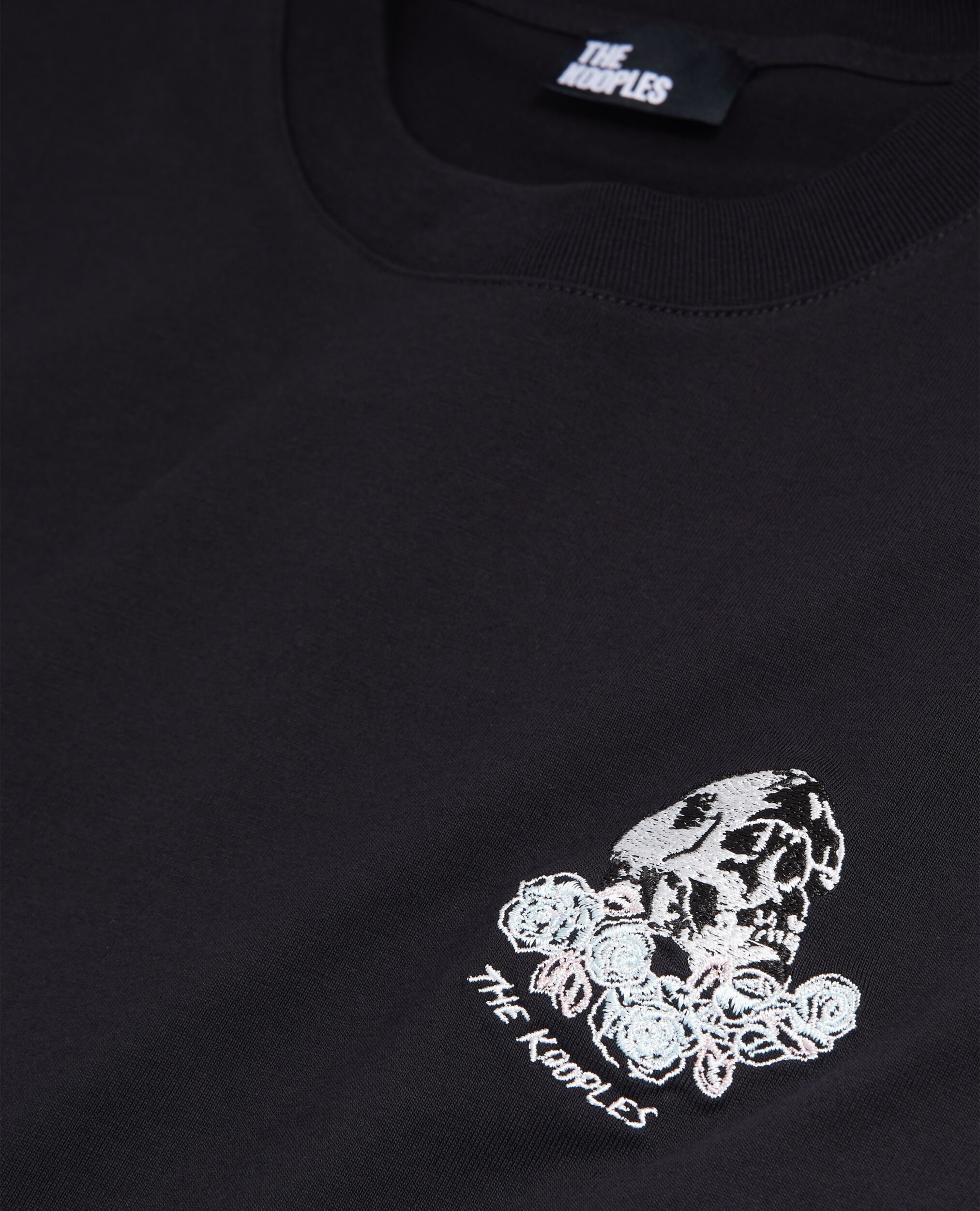 Men's black t-shirt with vintage skull embroidery, BLACK, hi-res image number null