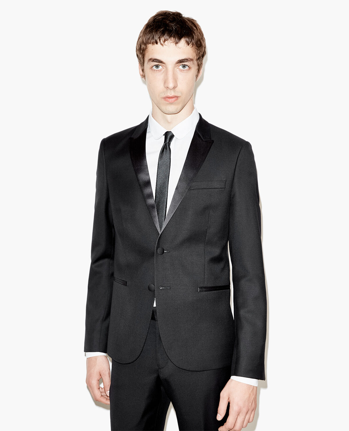Costume noir chemise noire cravate 2025 noire