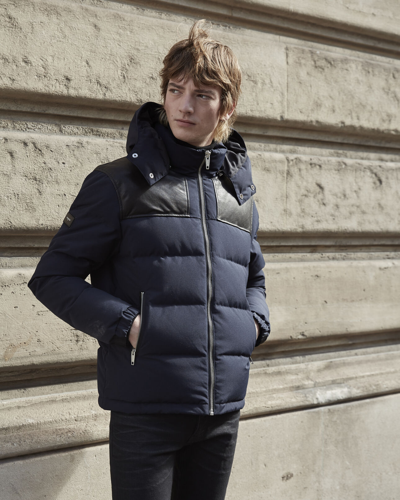 The Kooples HOMME NAVY / BLACK doudoune avec col en cuir et capuche fourree