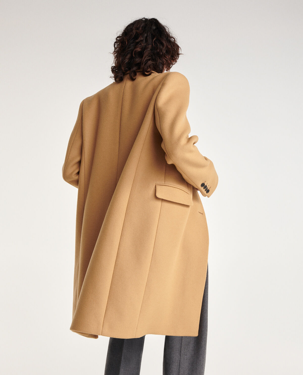Fitted camel wool coat deals