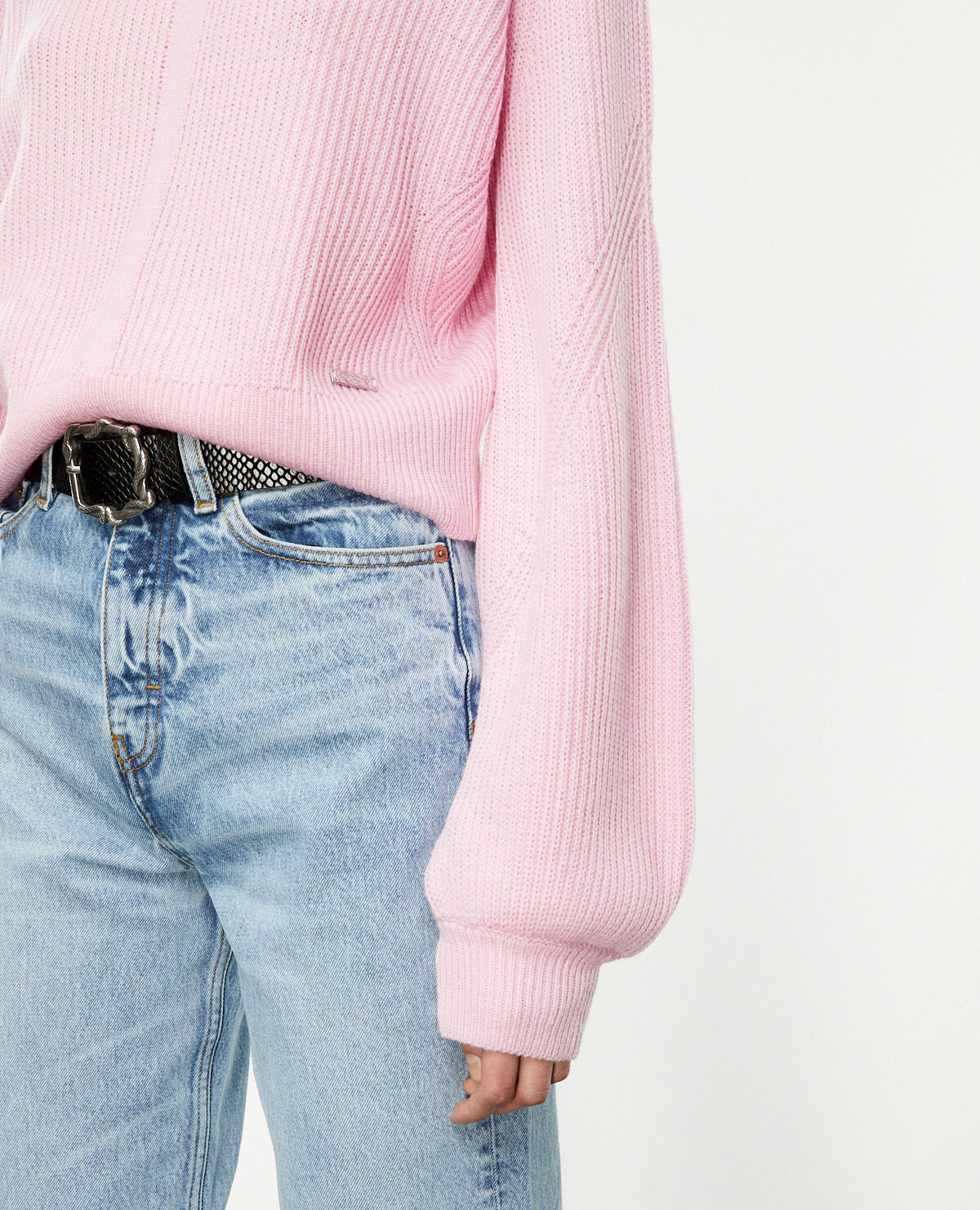 Roomy light pink sweater in merino wool