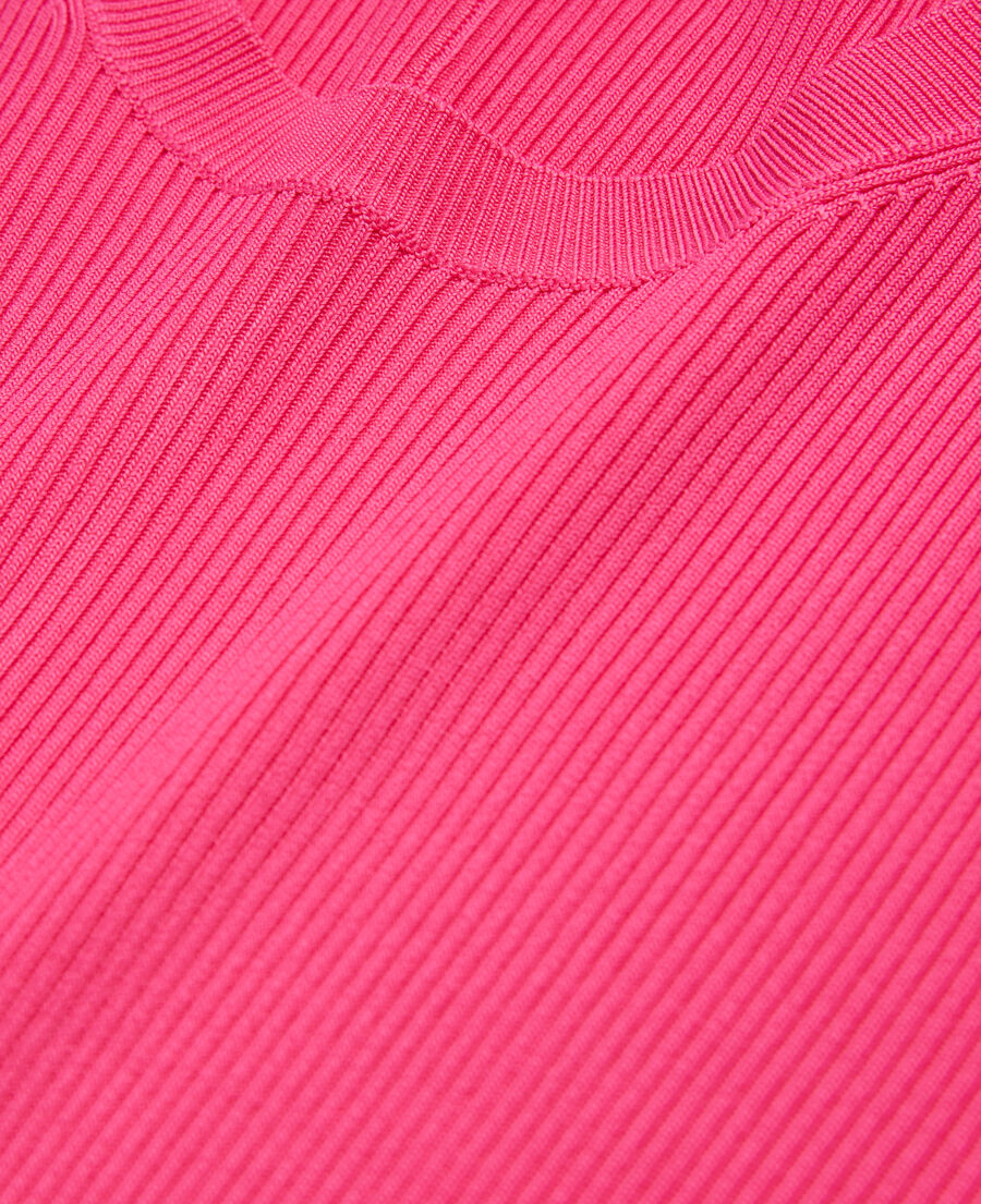 rosa pullover mit rundhalsausschnitt