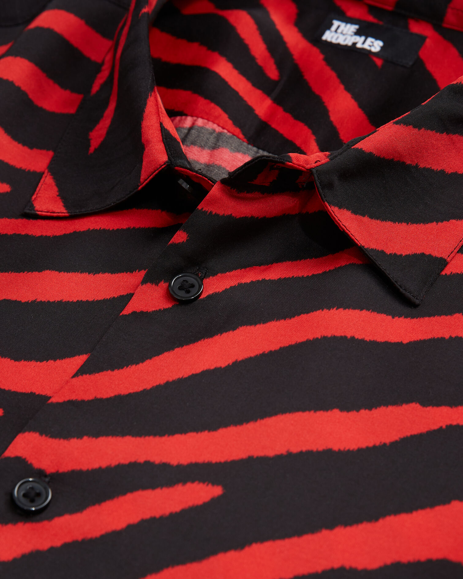Red printed shirt with Hawaiian collar, BLACK - RED, hi-res image number null