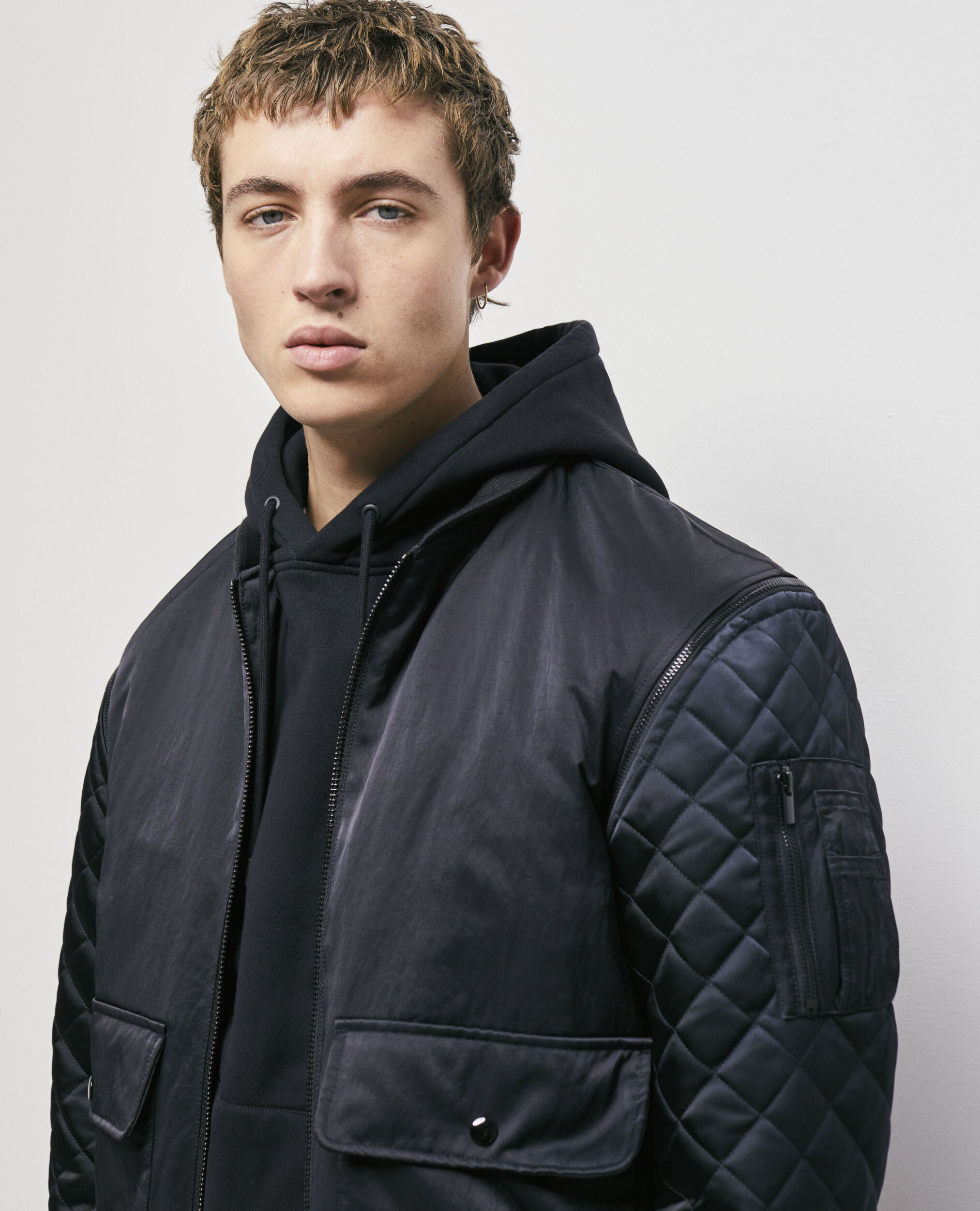 Black bomber jacket with detachable sleeves, BLACK, hi-res image number null