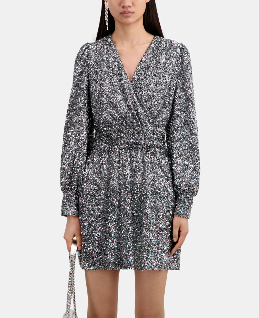 robe courte argentée à sequins