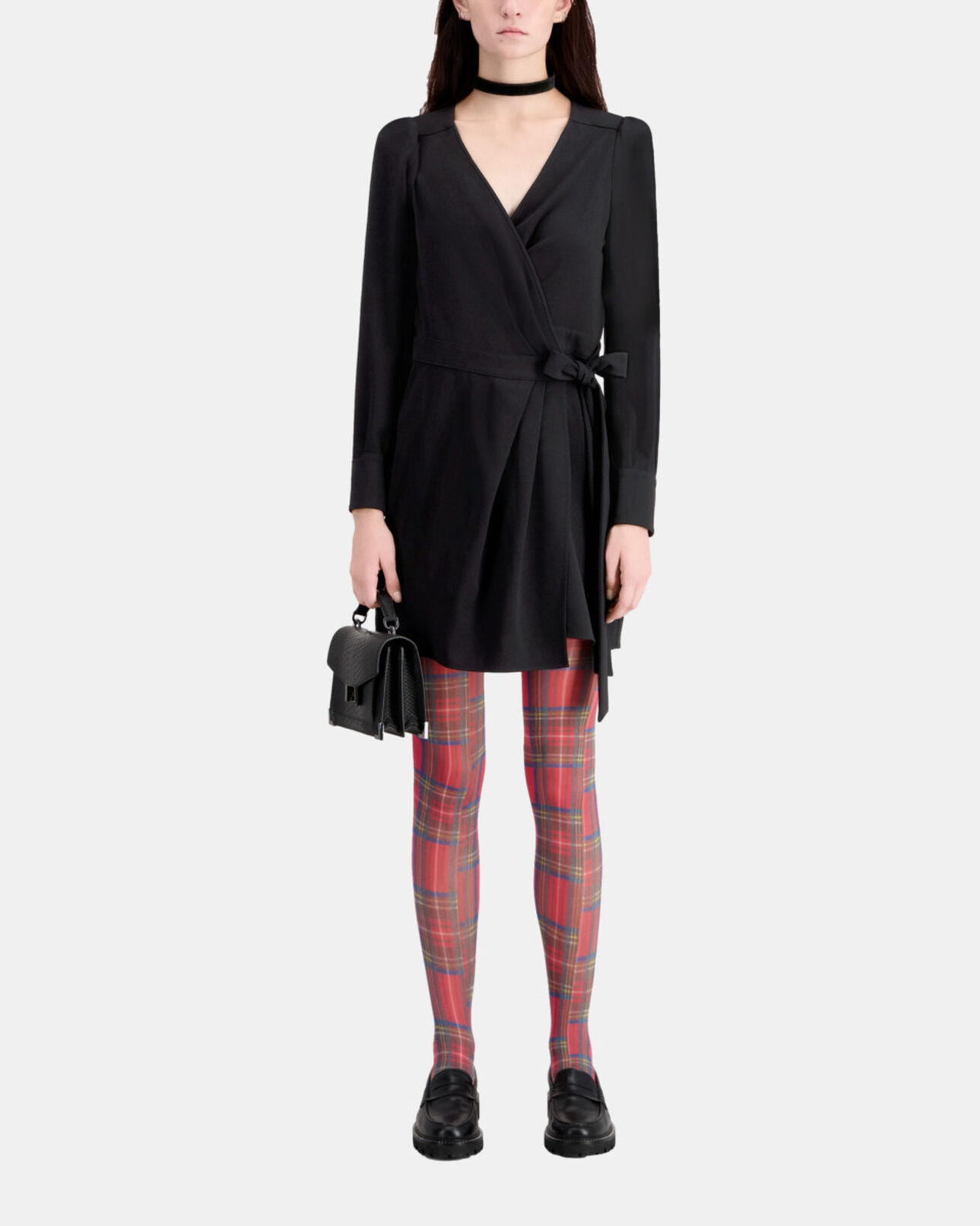 The Kooples FEMME BLACK robe portefeuille courte noire en crêpe