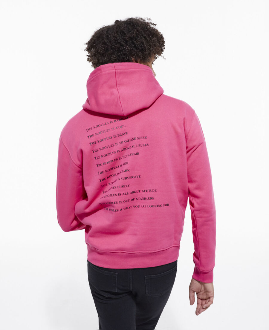 rosa sweatshirt mit "what is"-schriftzug