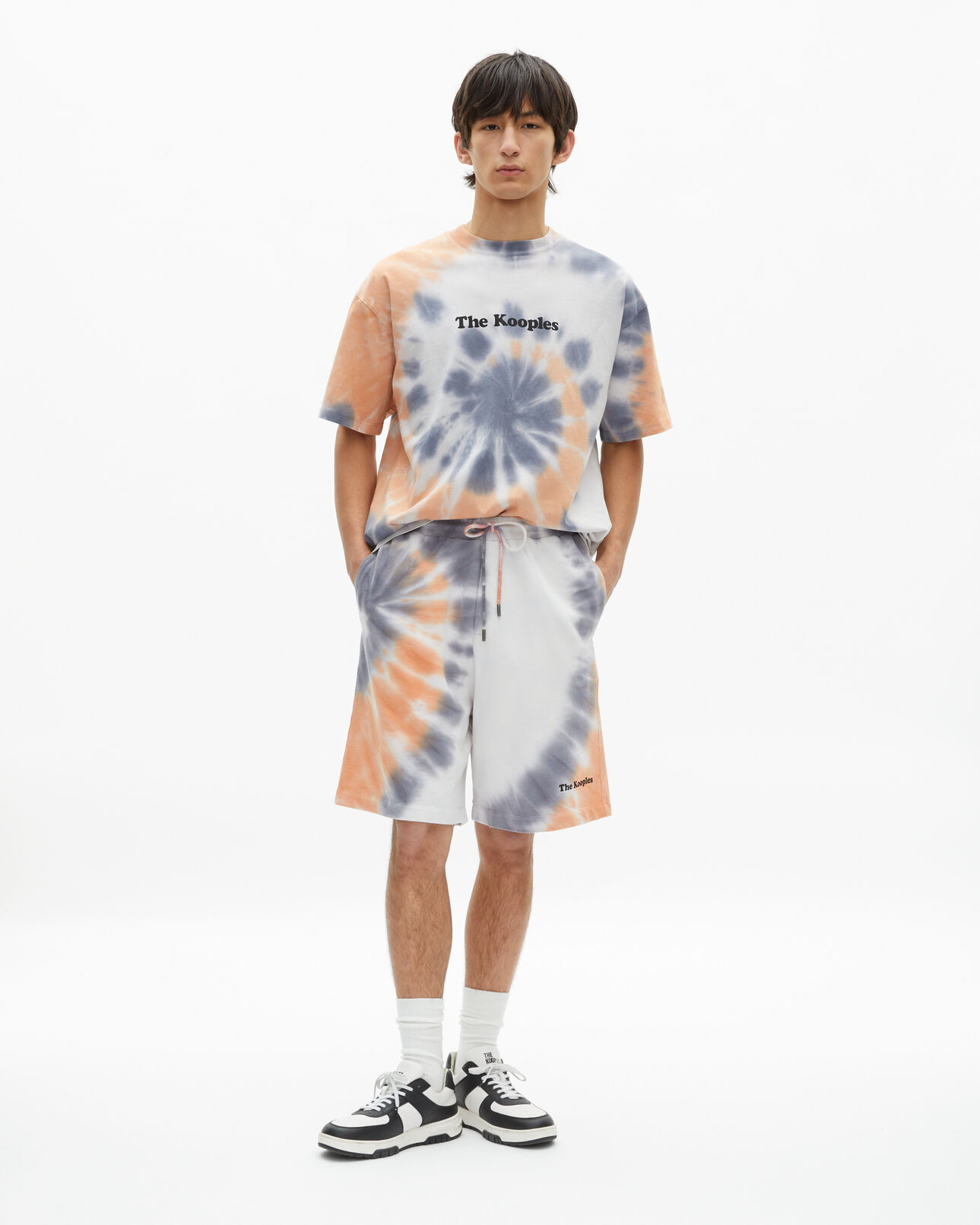 The Kooples HOMME NEW LIGHT BLUE short imprimé tie - dye bleu