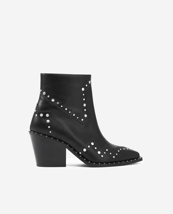 heeled leather boots