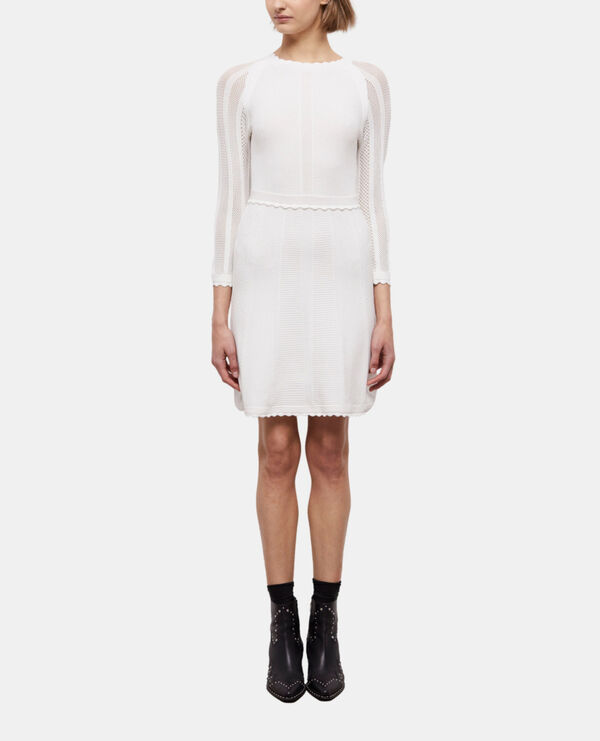 kurzes, weißes strickkleid