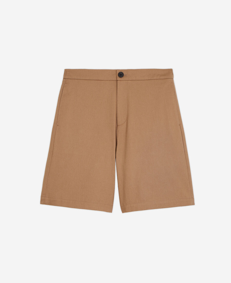 beige shorts
