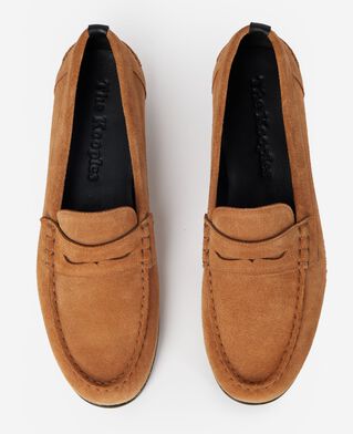 The Kooples FEMME CARAMEL mocassin en cuir su&egrave;de camel