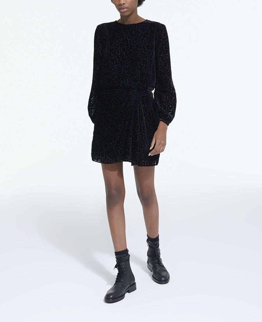 schwarzes kurzes kleid