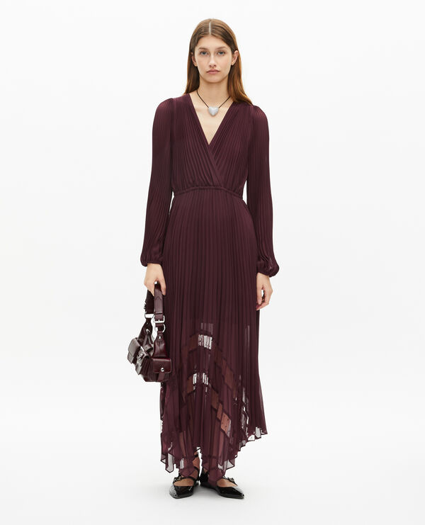 The Kooples MUJER BURGUNDY vestido largo plisado burdeos