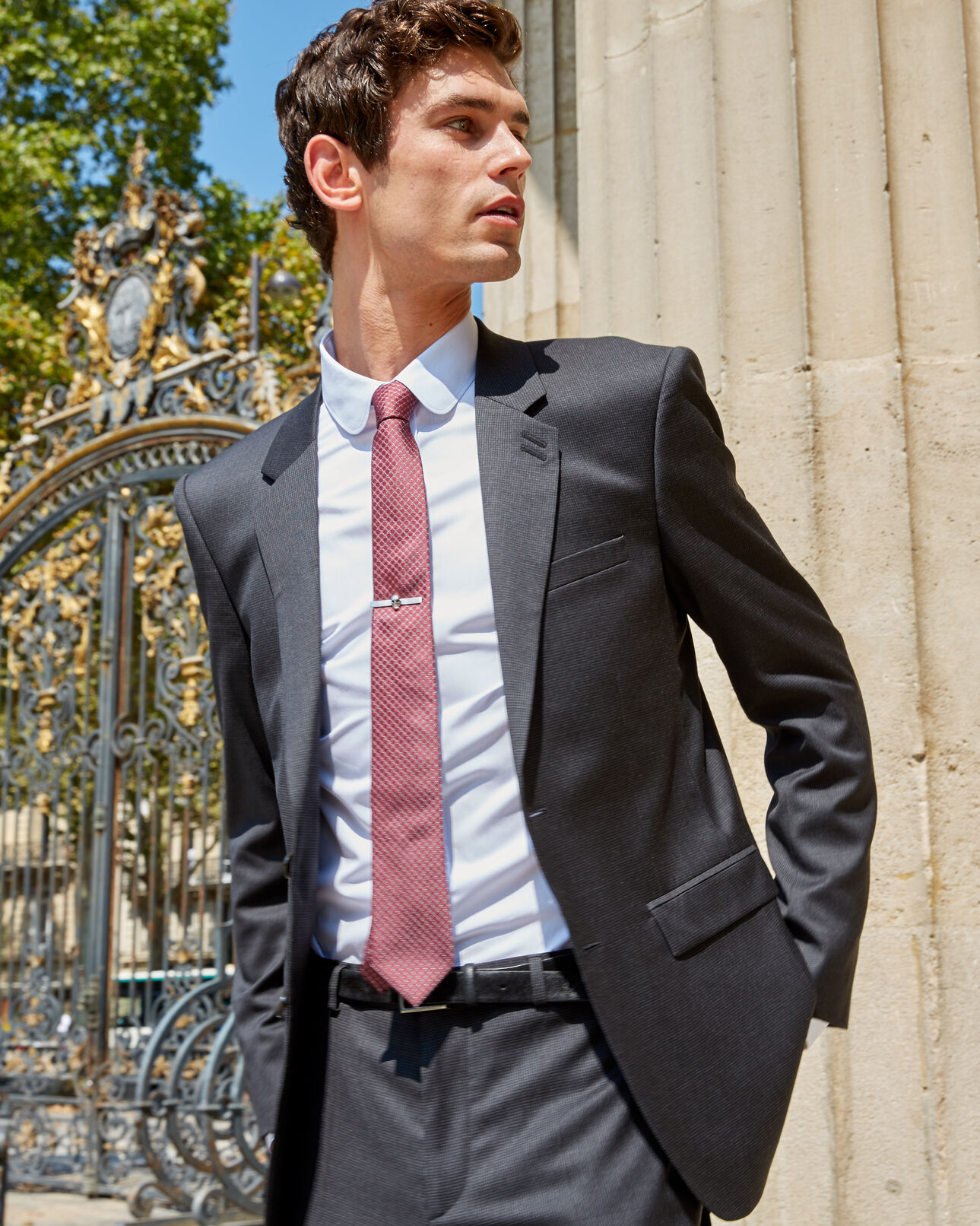 The Kooples HOMBRE DARK GREY chaqueta de traje gris oscuro de lana con líneas tejidas en contraste