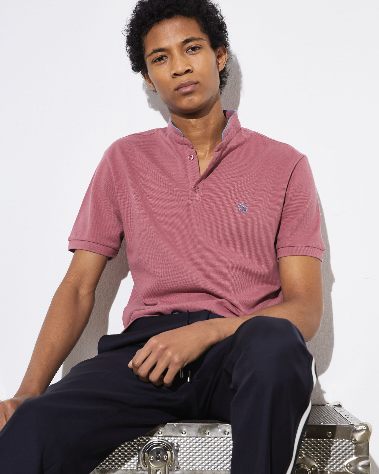 Polo rose délavé col officier avec passepoil bleu, WASHDMINERALRED/LTPETROL, hi-res image number null