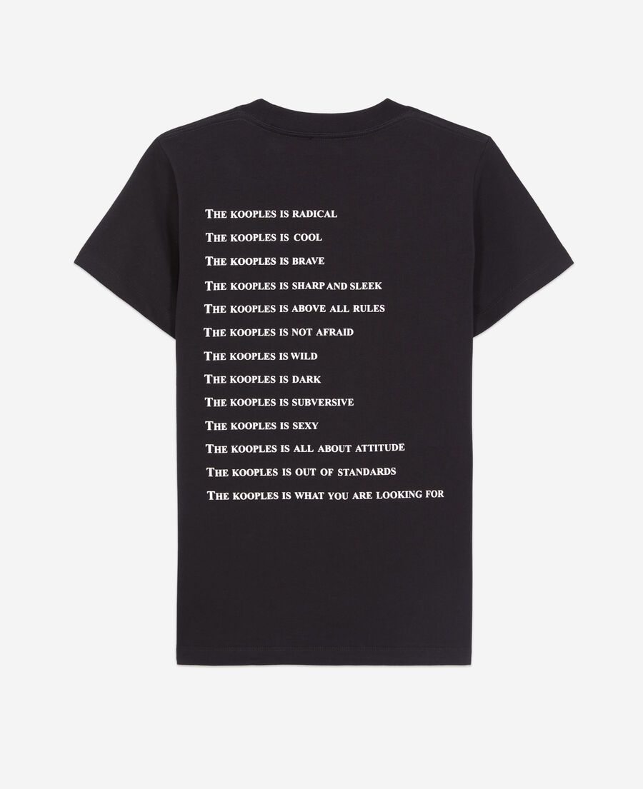 schwarzes t-shirt mit „what is“-schriftzug