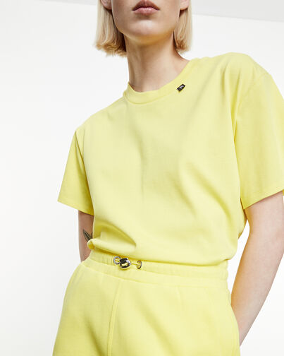 , YELLOW, hi-res image number null