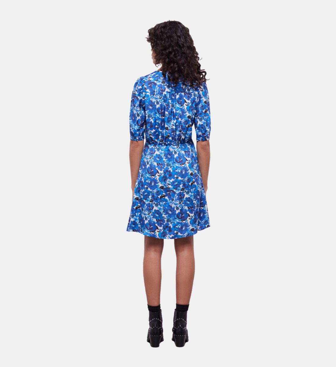 Women's ready to wear stores on sale