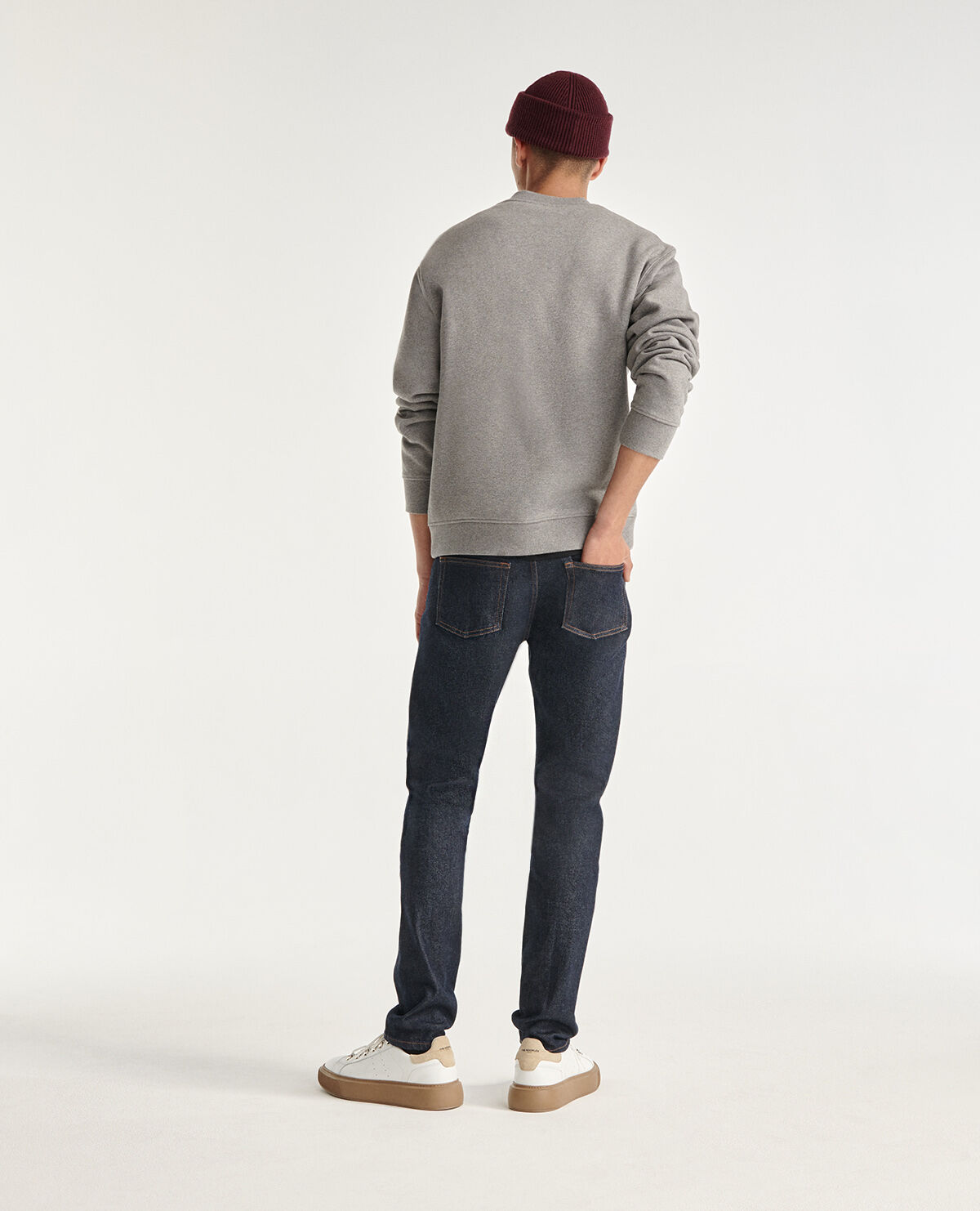 Gray cotton sweatshirt with embroidered heart