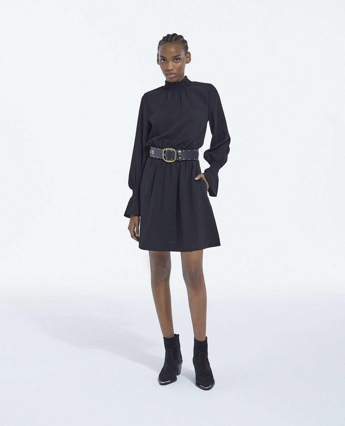 Robe courte col montant new arrivals