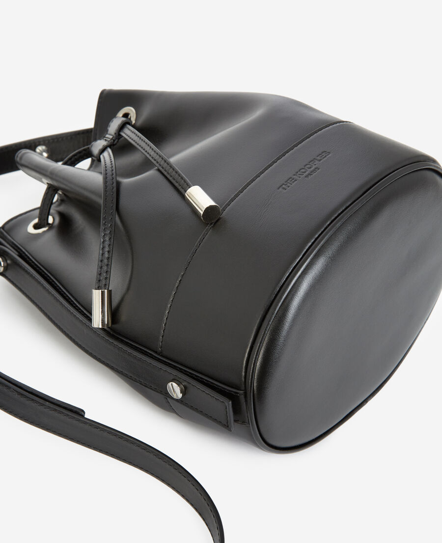 medium tina bag in smooth black leather