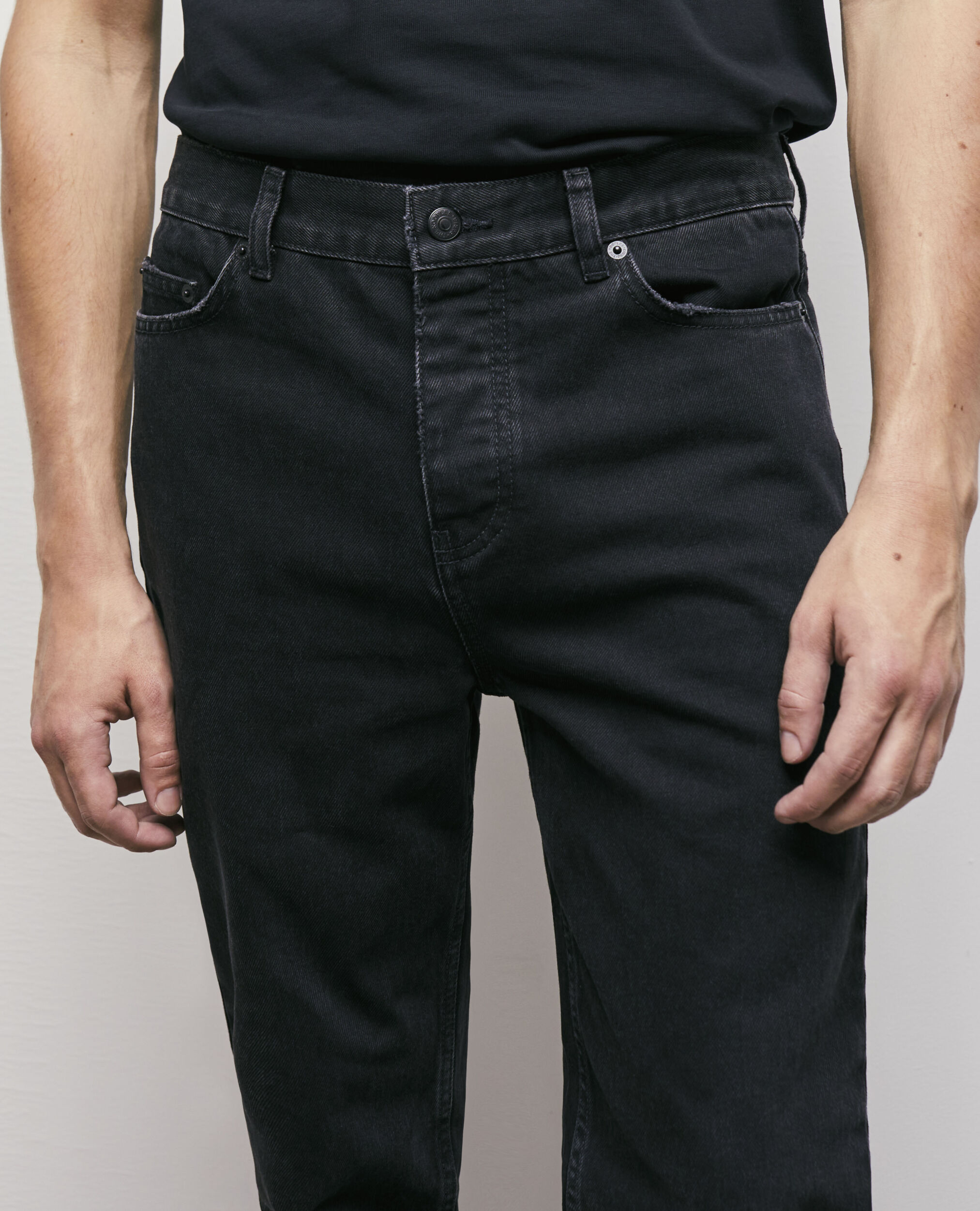 Schwarze Jeans mit geradem Bein, BLACK WASHED, hi-res image number null