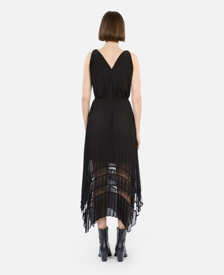 long black pleated dress
