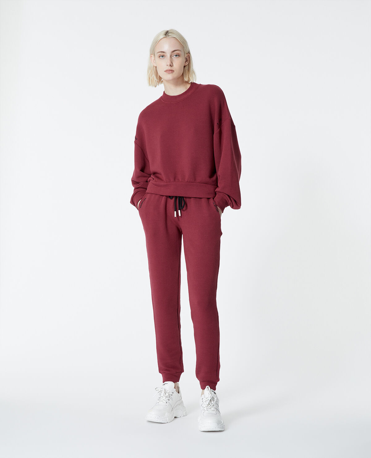 Red jogging for women