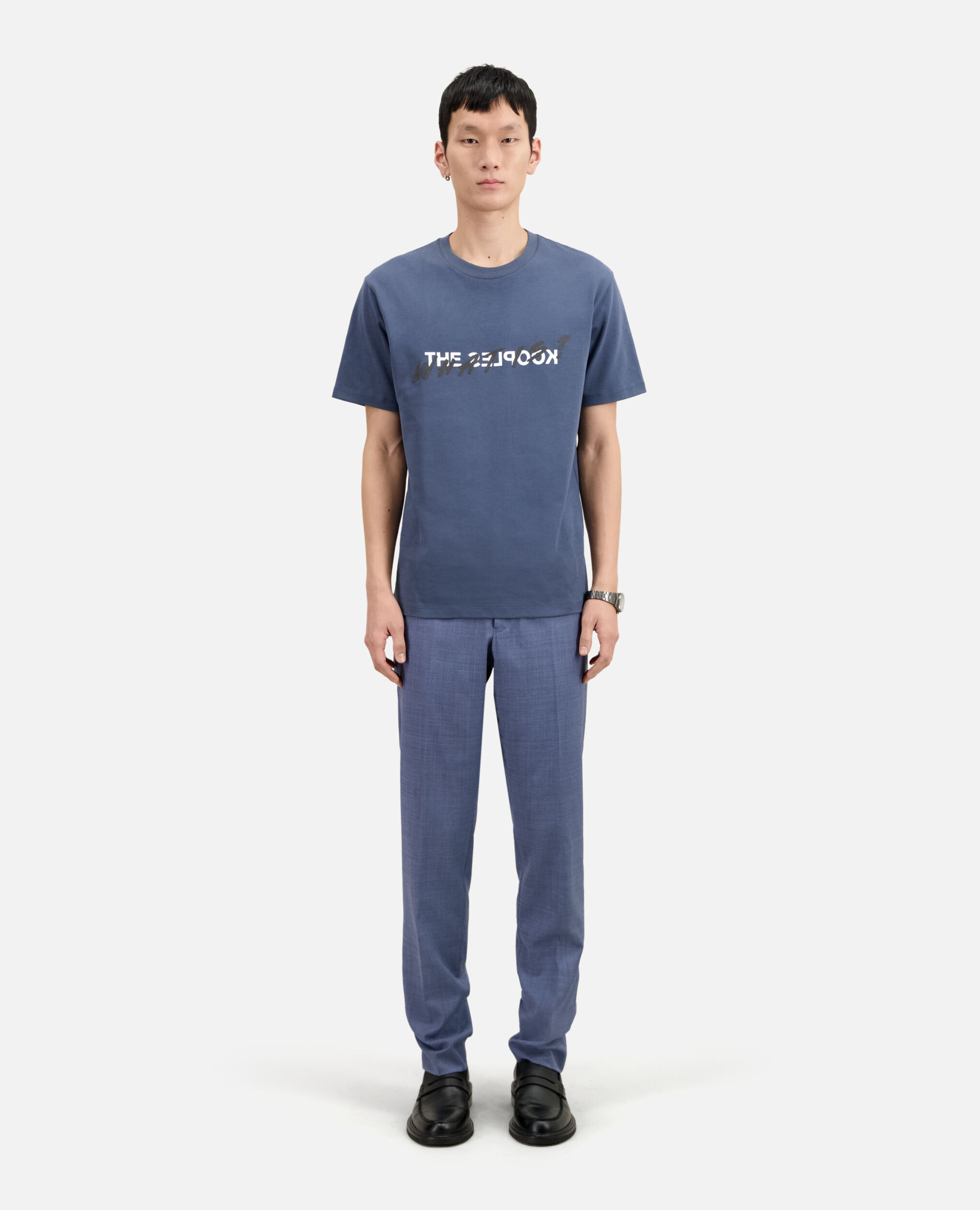 Nachtblaues T-Shirt mit „What is“-Schriftzug, DARK NAVY / DARK NAVY, hi-res image number null