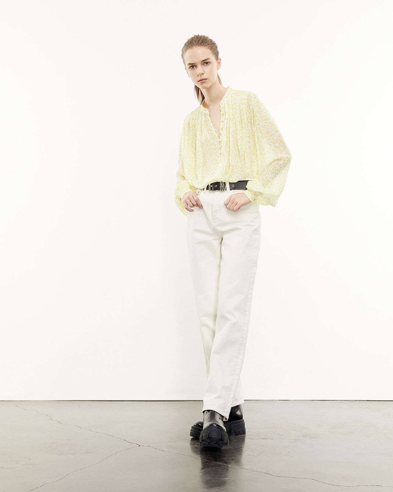 The Kooples FEMME WHITE / DEEP YELLOW top fluide blanc et jaune à col rond
