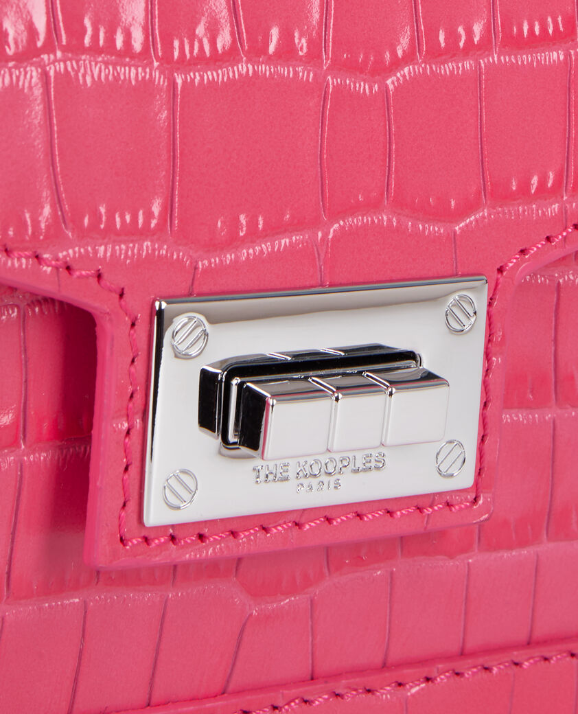 The Kooples FEMME RETRO PINK sac emily cha&icirc;ne en cuir rose effet crocodile