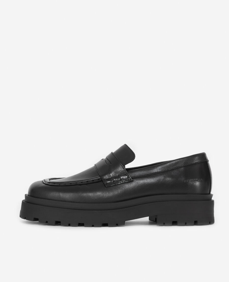 black moccasins in leather with platform sole