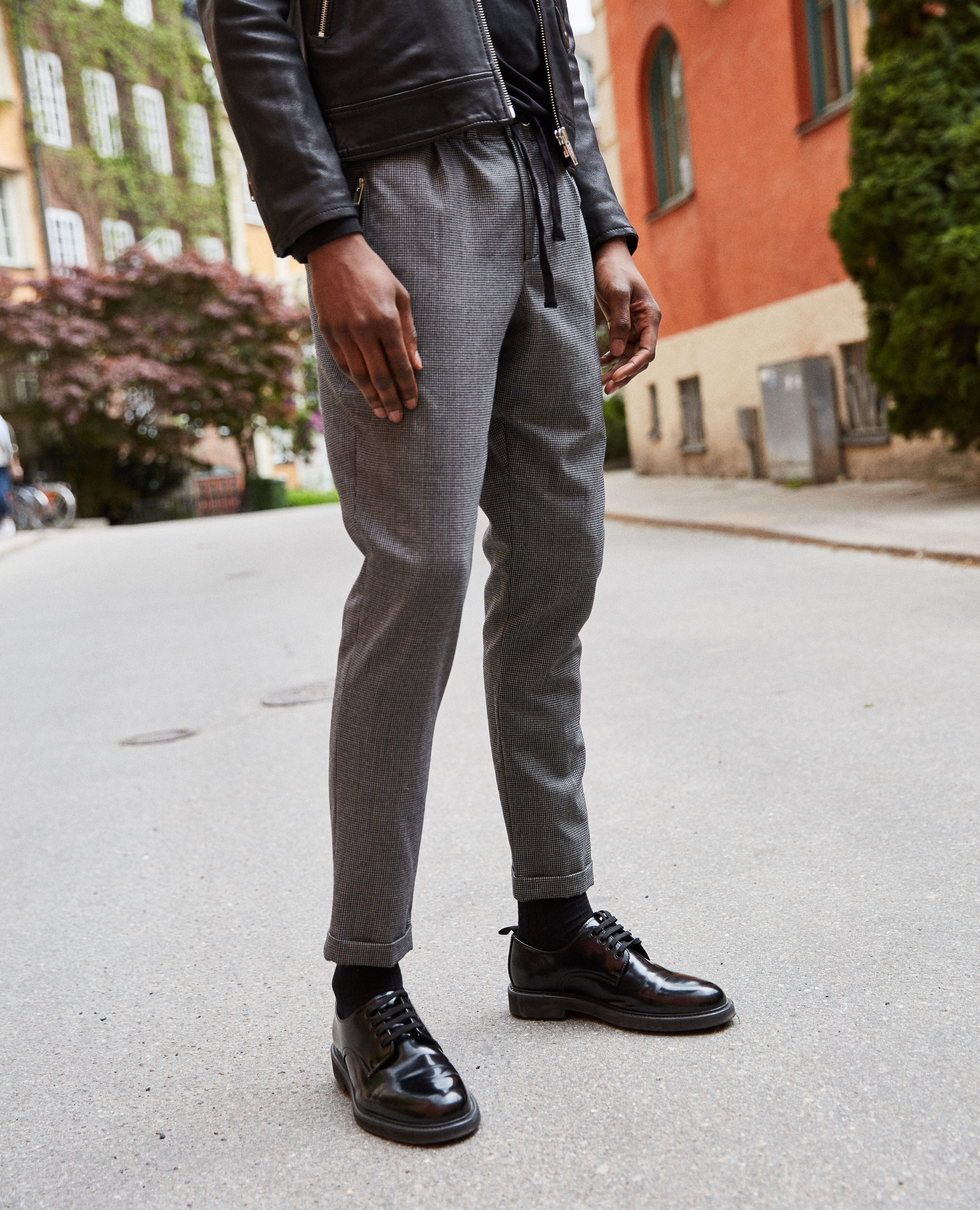 Mens wide leg wool trousers discount