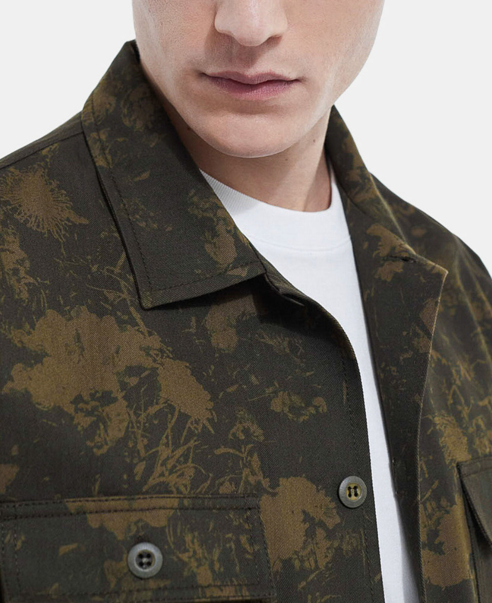 Khaki cotton jacket with camouflage print