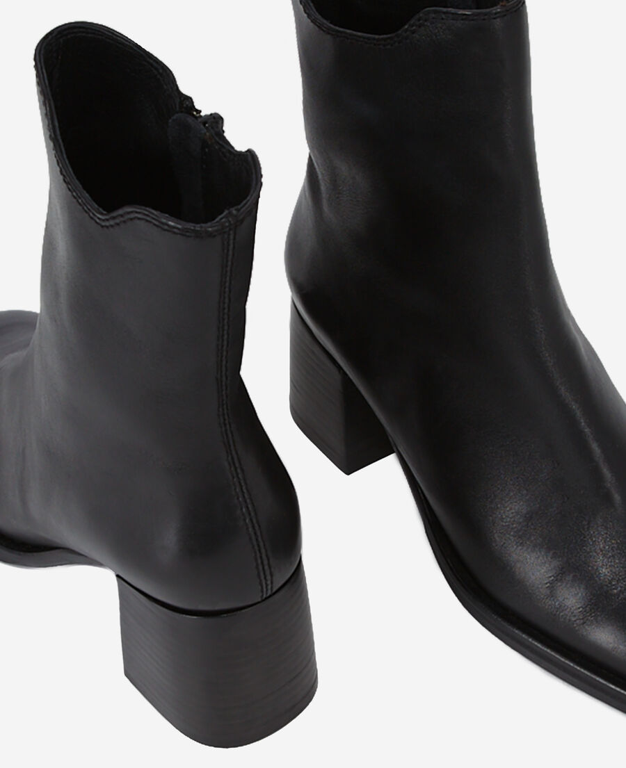 boots à talons en cuir noir