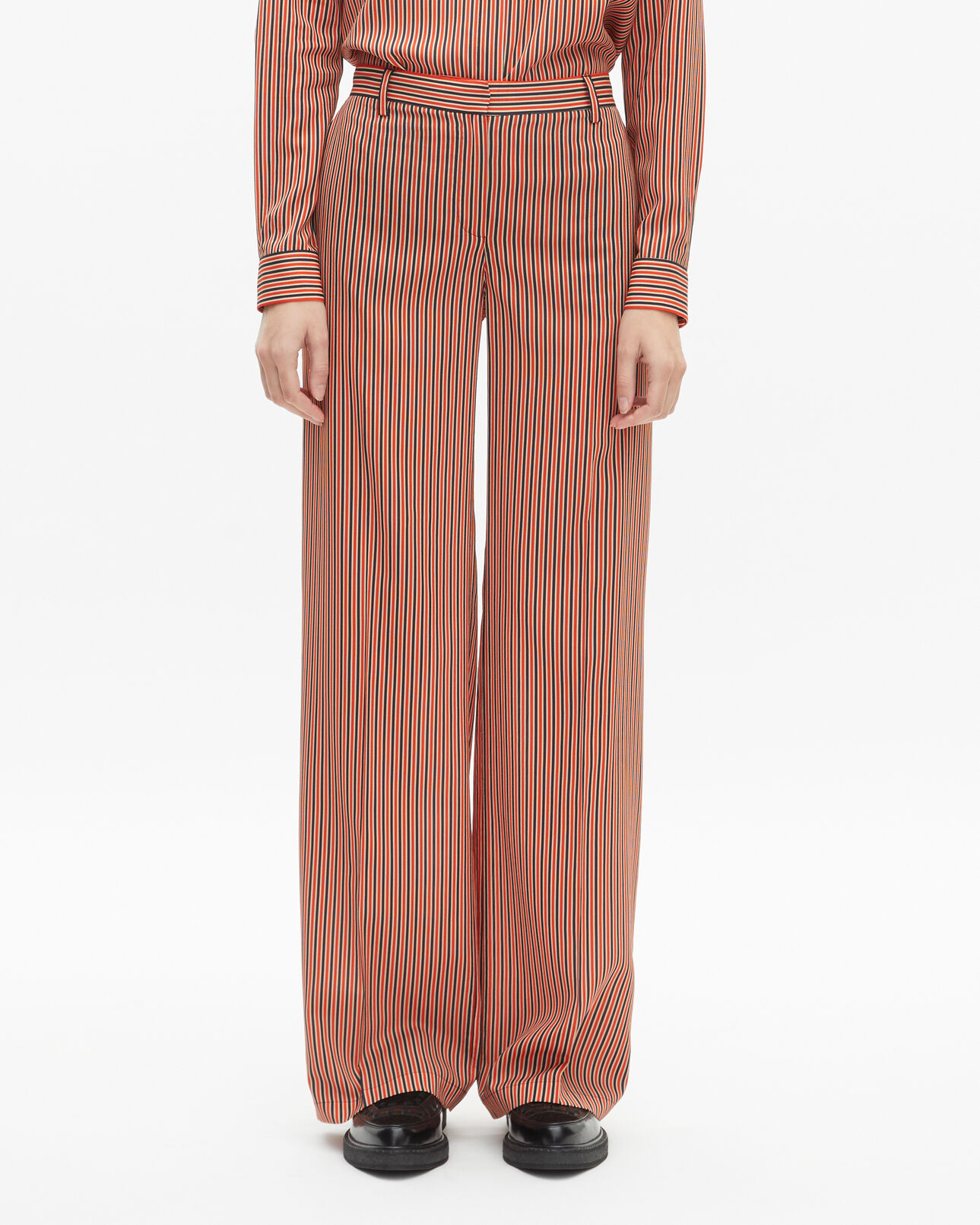 The Kooples FEMME DARK NAVY / FIRE RED pantalon large à rayures rouge et bleu