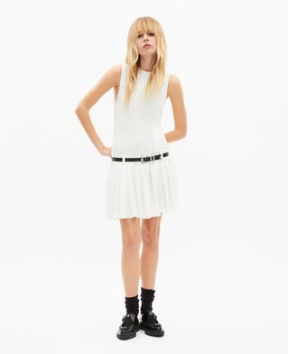 The Kooples DAMEN LIGHT BEIGE kurzes kleid aus plissierter maschenware in ecru