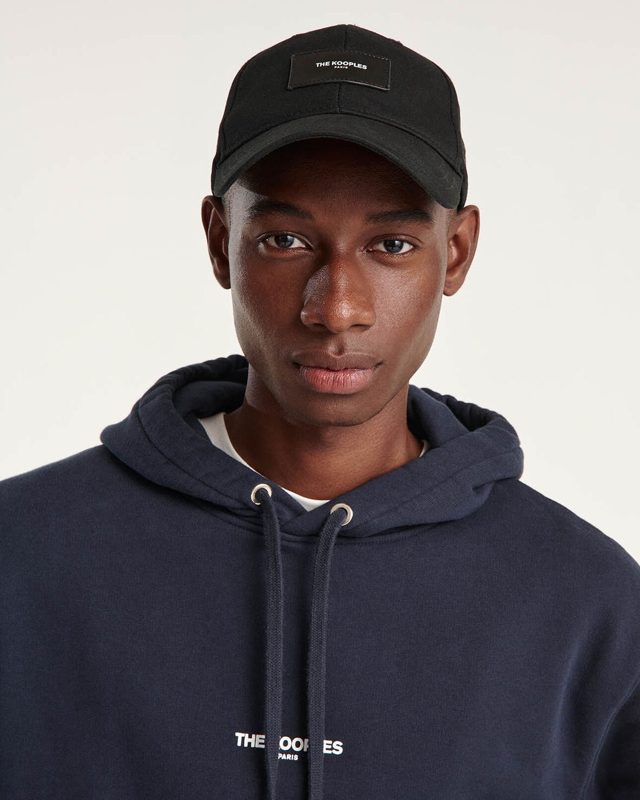 The Kooples HOMME BLACK casquette noire à patch avec logo
