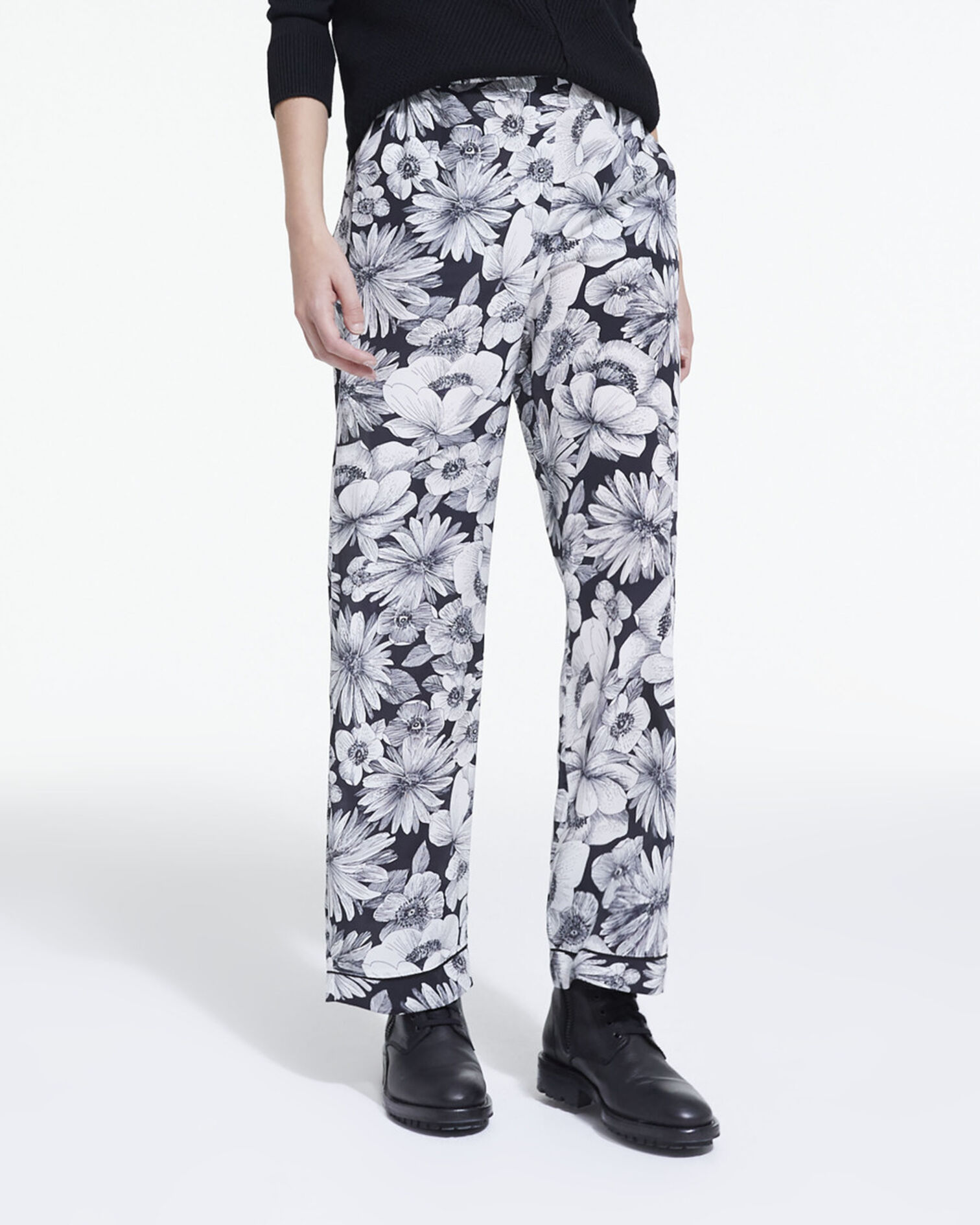 Pantalon en soie fleuri, BLACK WHITE, hi-res image number null